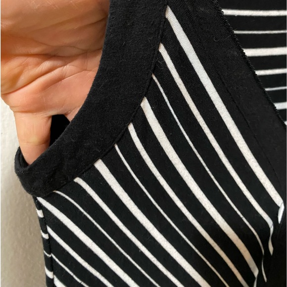 NEESHA ASYMMETRICAL STRIPED DRESS SIZE M/L EXCELLENT CONDITION - Picture 5 of 8